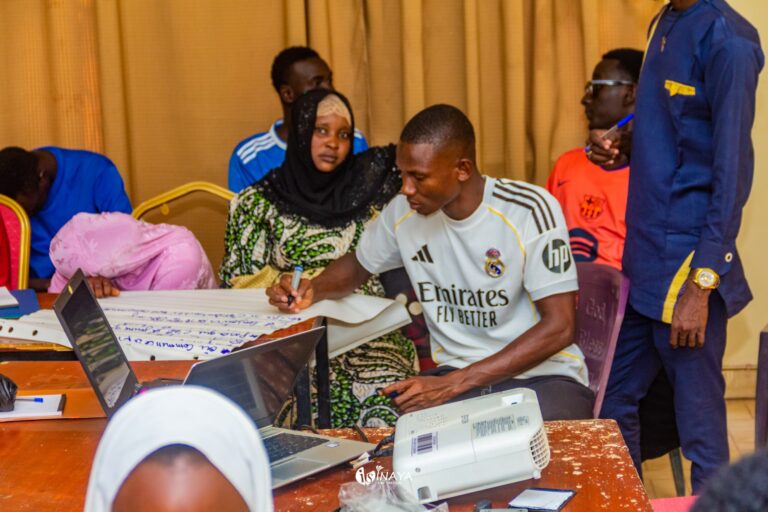 Formation sur le numérique comme moyen de prévention de conflit_Jeunesse et Citoyenneté Numérique (5)
